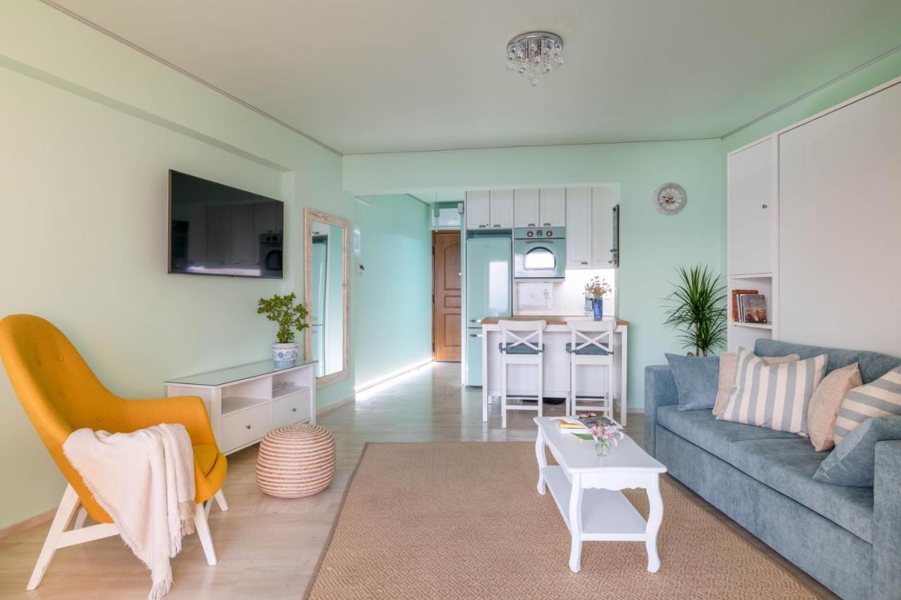 Lydia'S Luxury Apartment ลูตรากี ภายนอก รูปภาพ